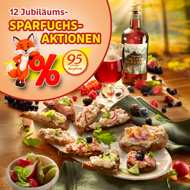 Köstlichkeiten aus Wald und Flur mit Aufstrichen, Beeren und Glühwein