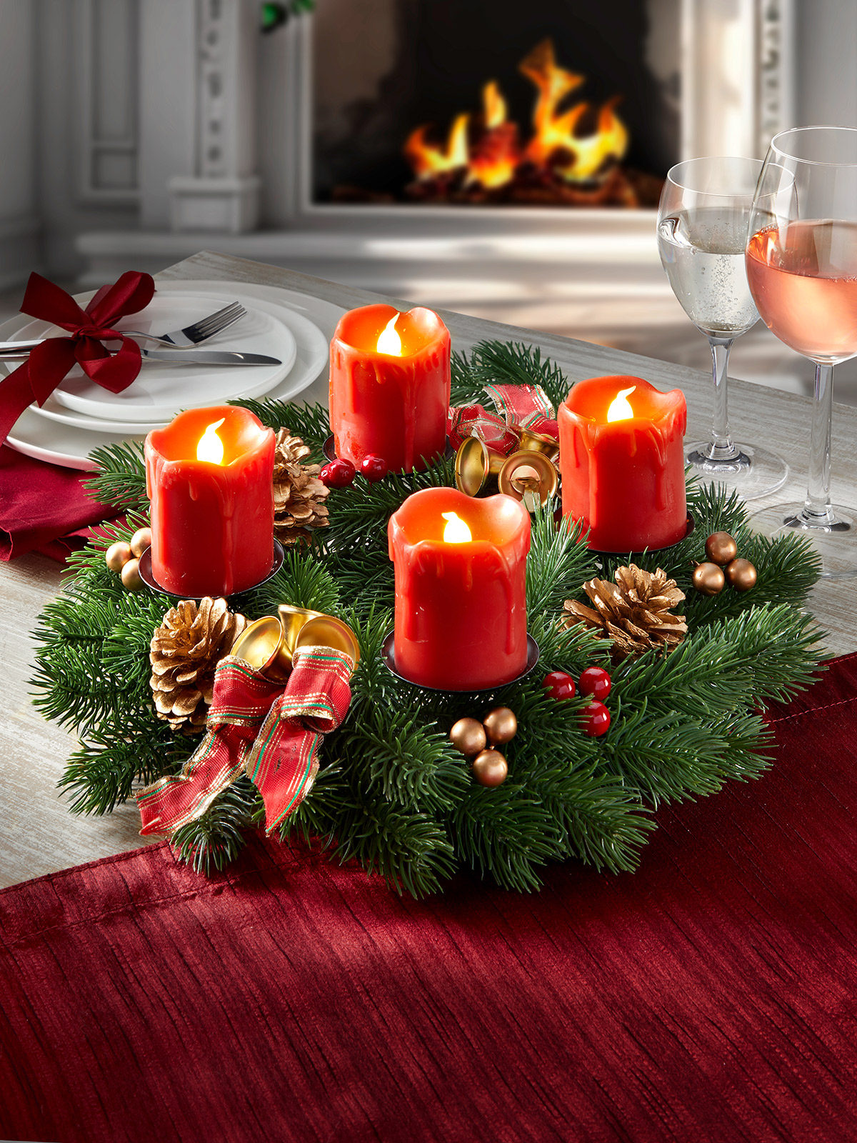 Adventskranz mit LED-Kerzen Adventskranz mit LED-Kerzen