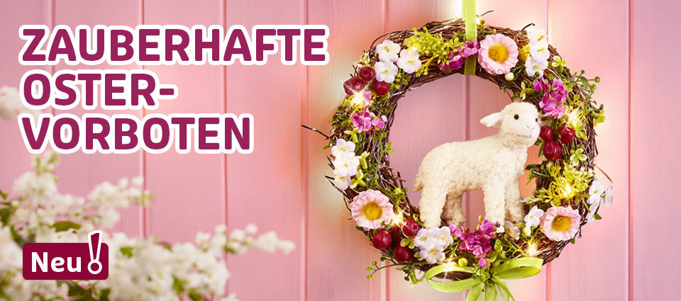 Blumenkranz mit Lammfigur vor rosa Hintergrund, Text ›Zauberhafte Ostervorboten