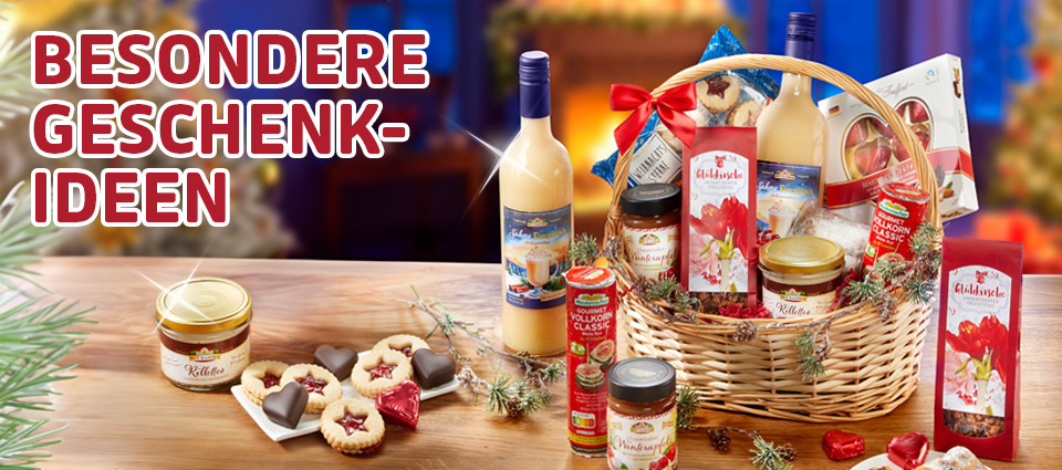 Geschenkkorb mit Likör, Konfitüre, Gebäck und festlichen Spezialitäten