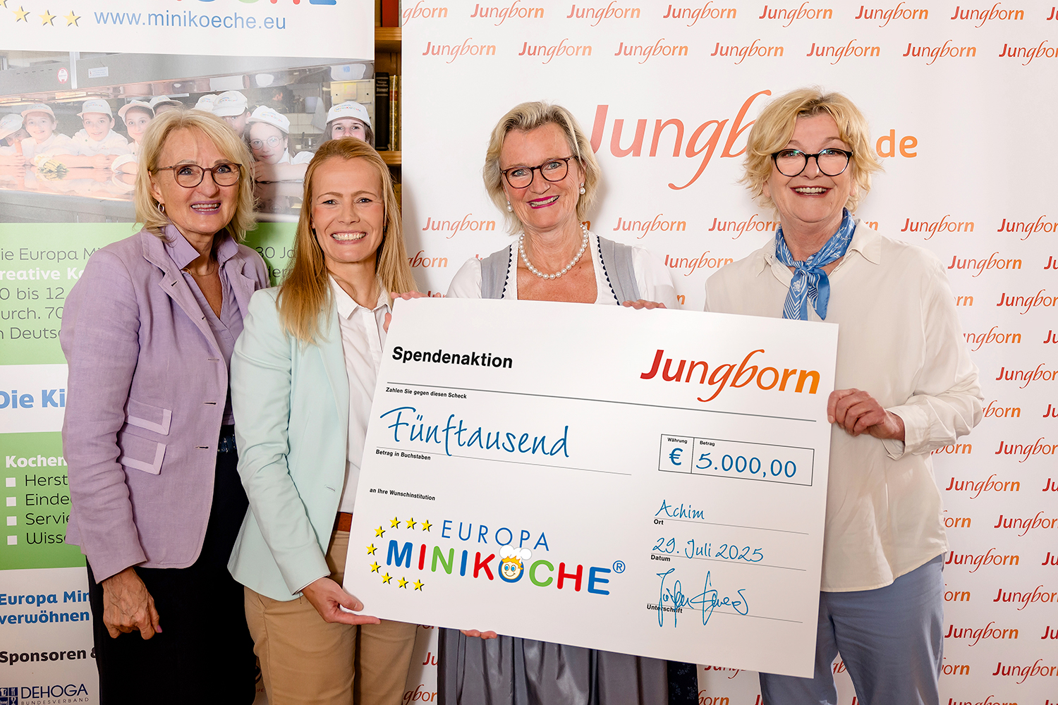 Jungborn überreicht 5.000 € Spende an Europa Miniköche