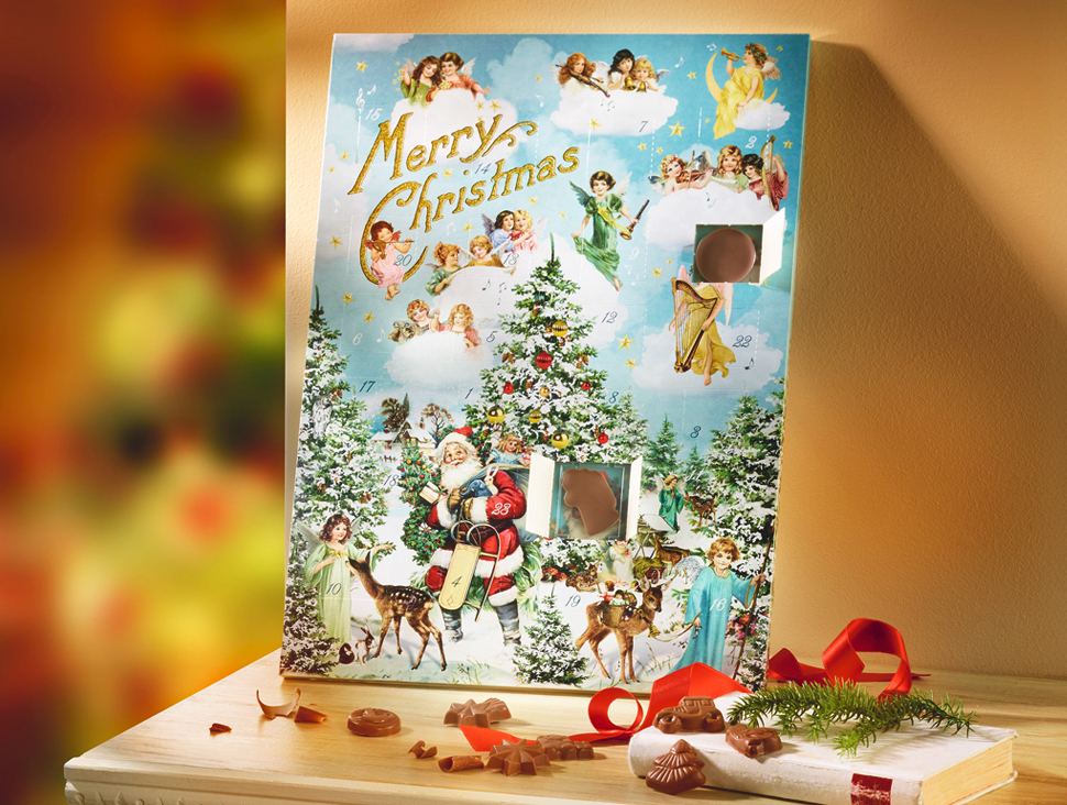 Nostalgischer Adventskalender mit weihnachtlichem Motiv und Schokolade