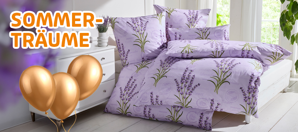 Bettwäsche mit Lavendelmotiv in hellem Schlafzimmer