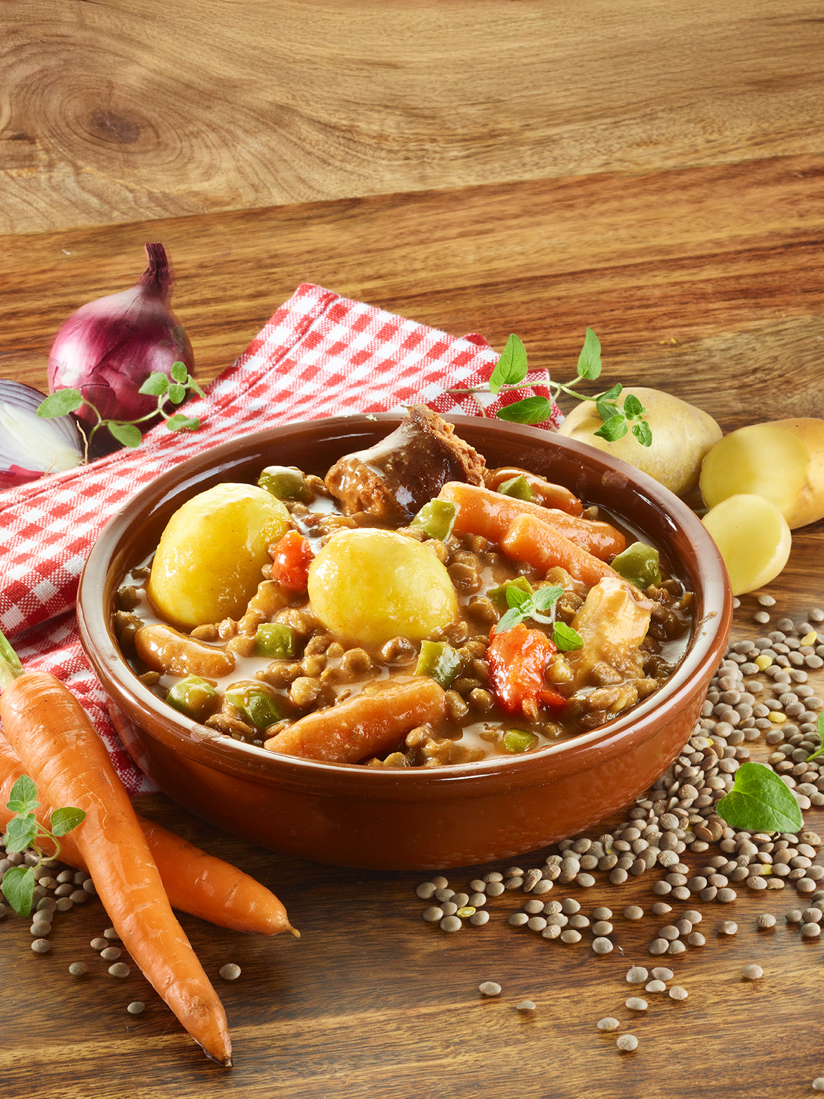 Linseneintopf in der Terracotta-Schale | 108037 Linseneintopf in der Terracotta-Schale | 108037