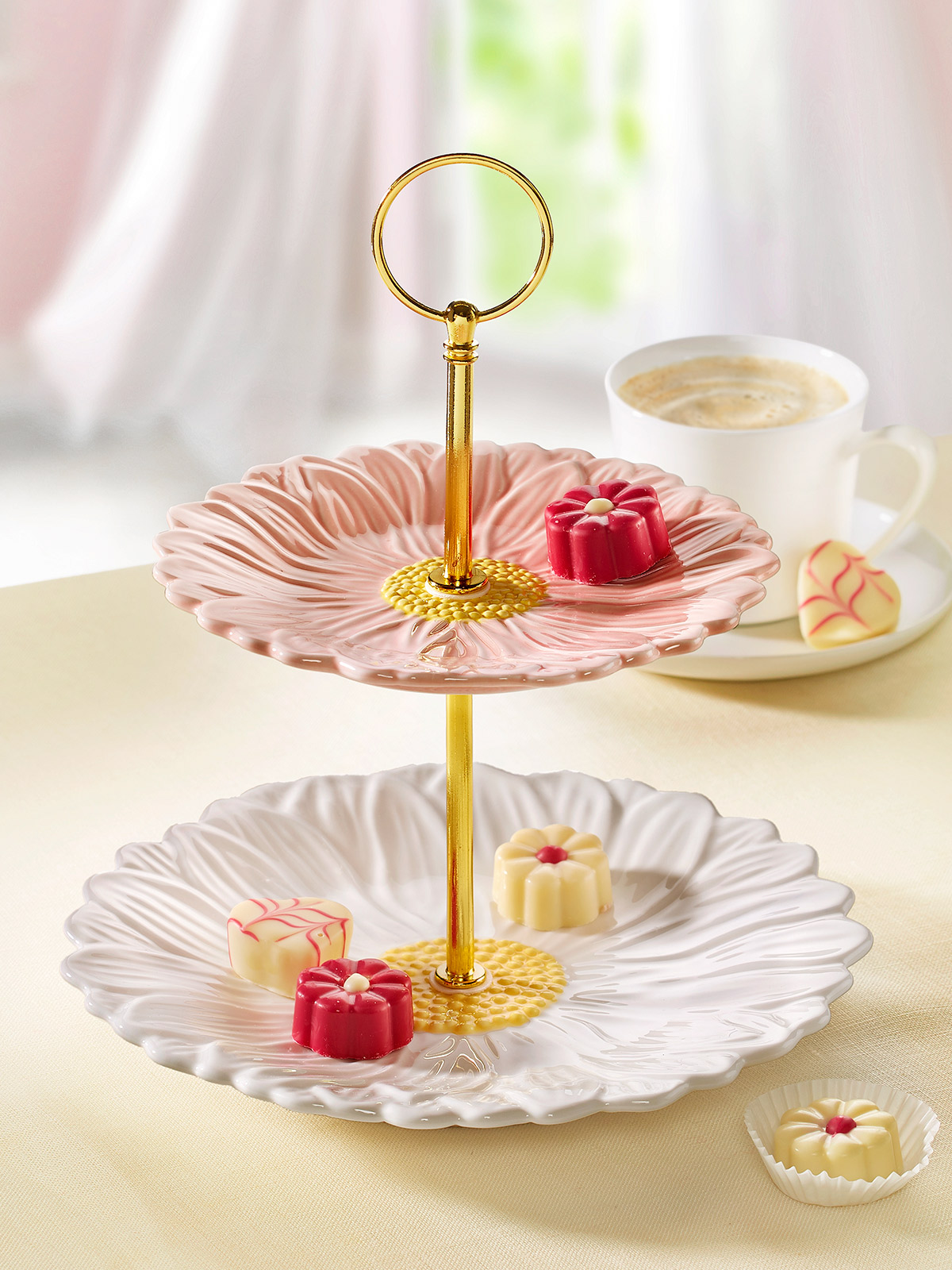 Etagere „Blütenreigen“