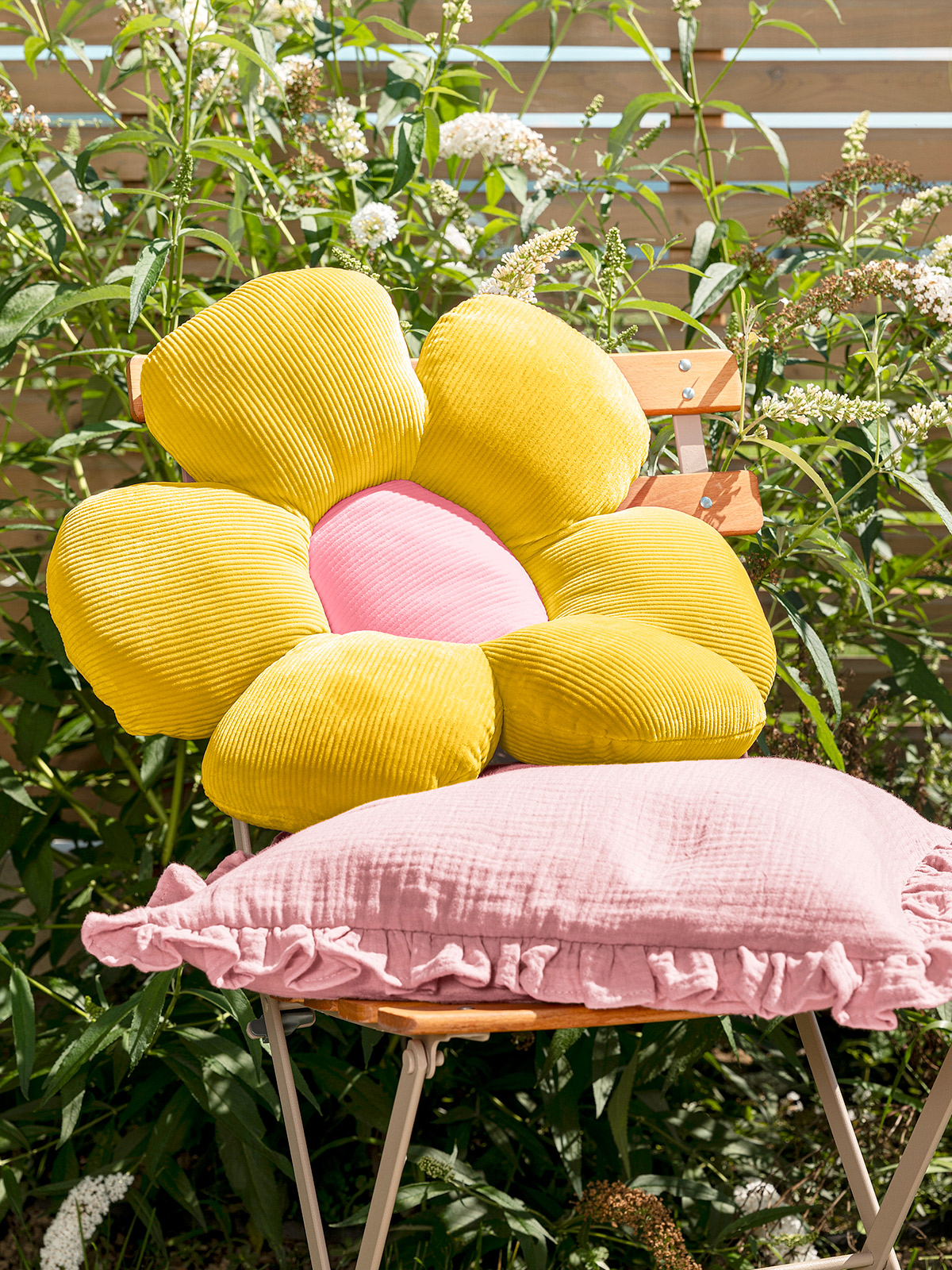 Formkissen „Blüte“, gelb