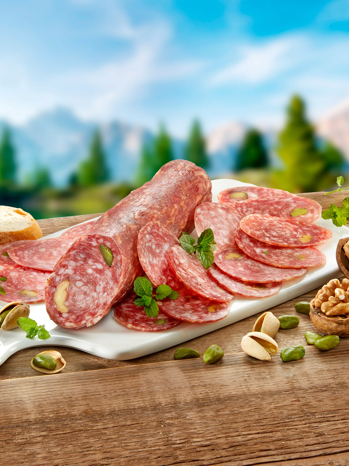 Walnuss-Pistazien-Salami